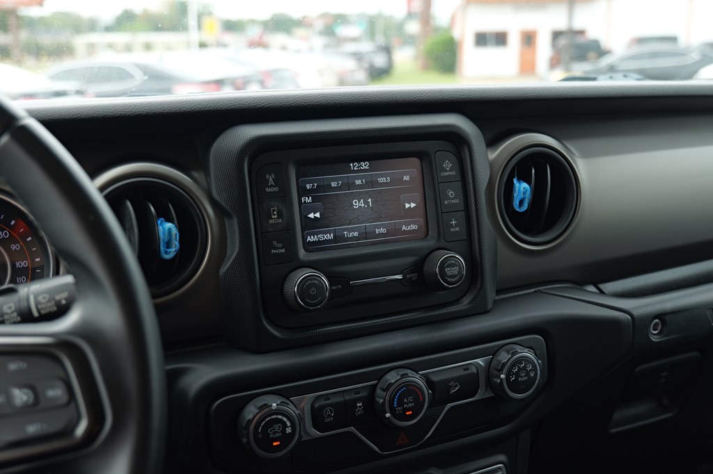 Used Car 2018 Jeep Wrangler Unlimi  Sport For Sale Under $25,000 In Baker, Louisiana