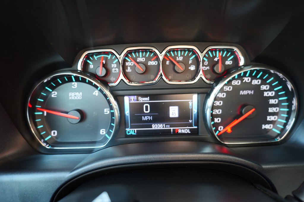 Photo 21 of this GMC SIERRA