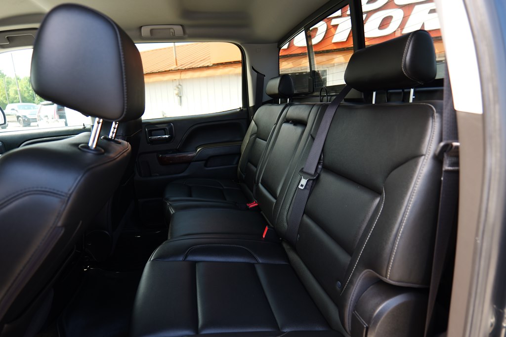 Photo 32 of this GMC SIERRA