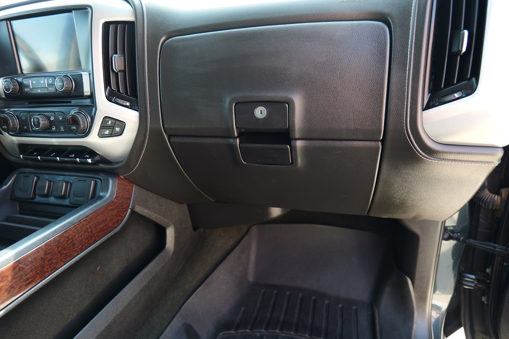 Photo 44 of this GMC SIERRA