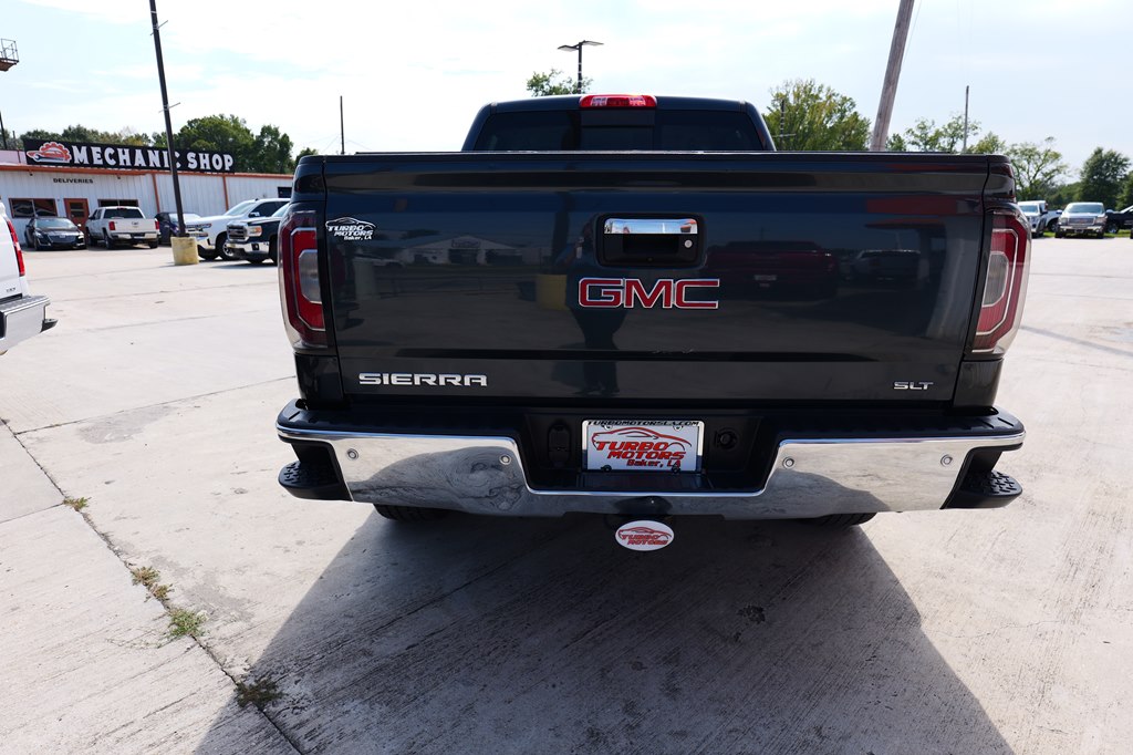 Photo 7 of this GMC SIERRA