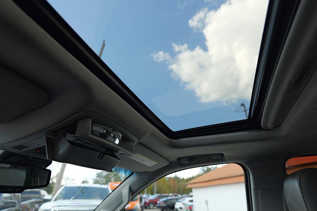 Used Car 2018 Chevrolet Suburban  1500 Lt For Sale Under $20,000 In Baker, Louisiana