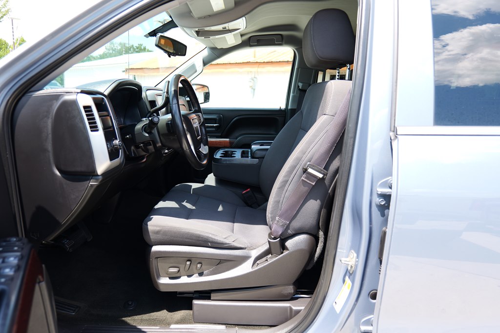 Photo 10 of this GMC SIERRA