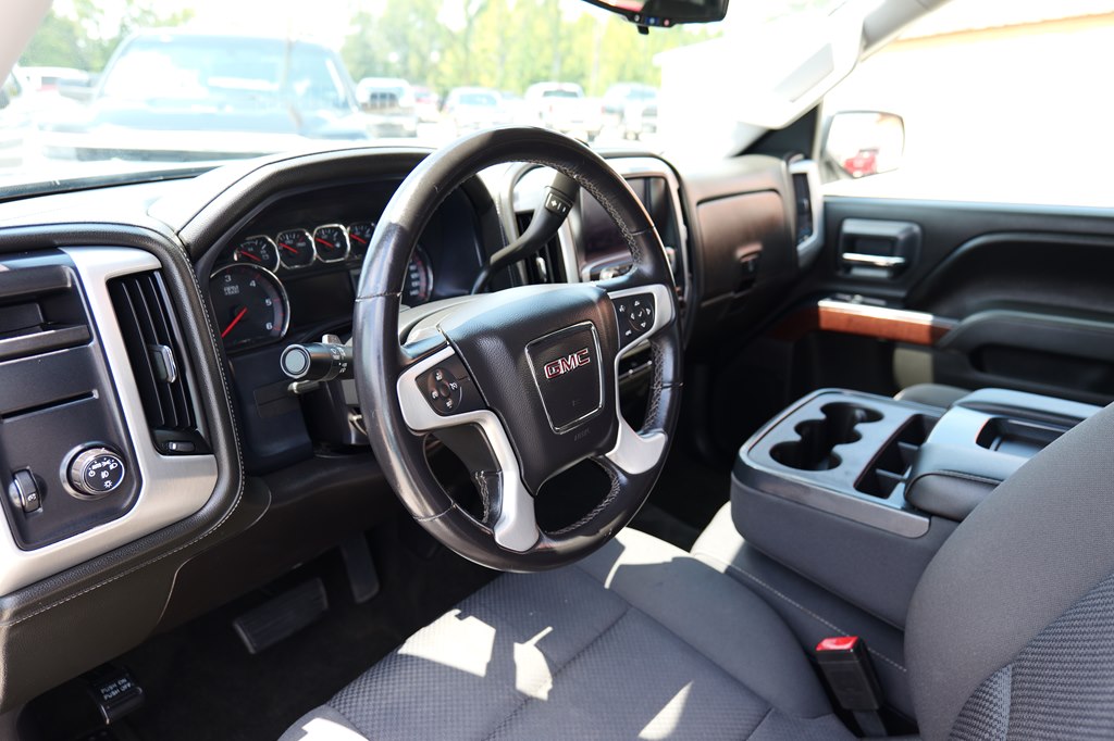 Photo 11 of this GMC SIERRA