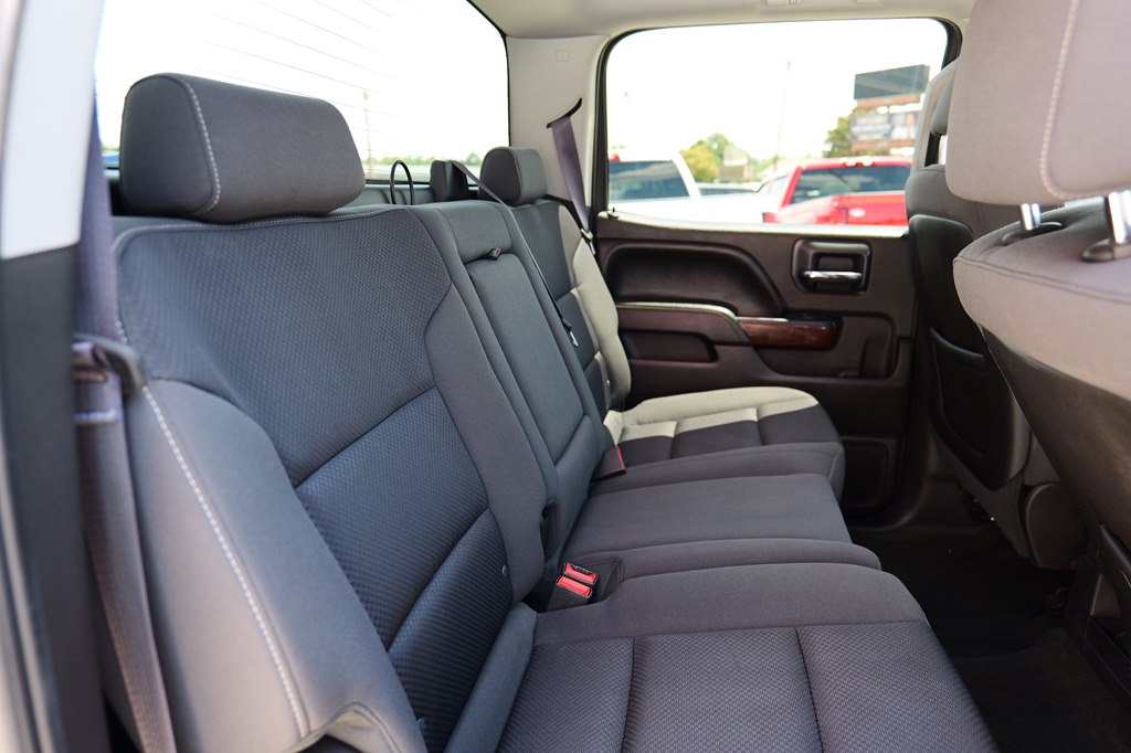 Photo 37 of this GMC SIERRA