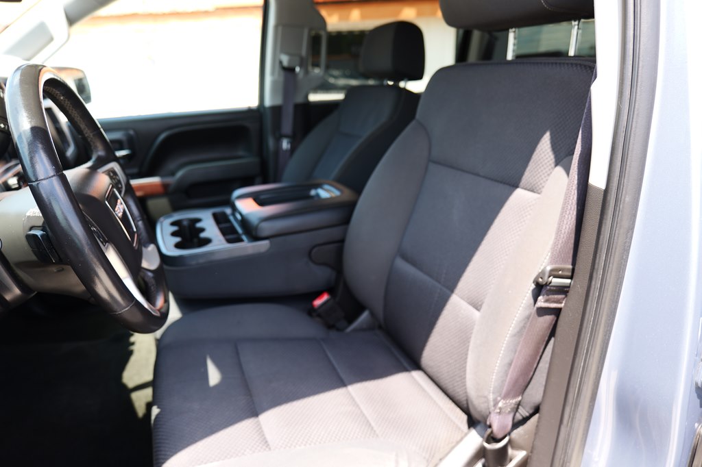 Photo 12 of this GMC SIERRA