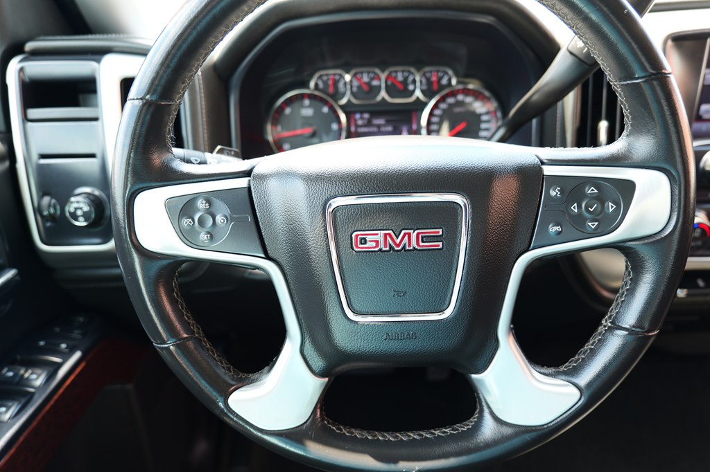 Photo 16 of this GMC SIERRA