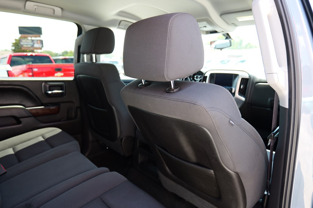 Photo 38 of this GMC SIERRA