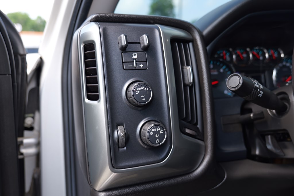 Used Car 2018 Chevrolet Silverado 1500  Lt For Sale Under $25,000 In Baker, Louisiana