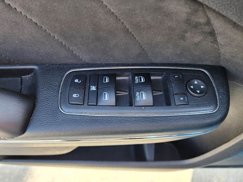 Photo 17 of this DODGE CHARGER
