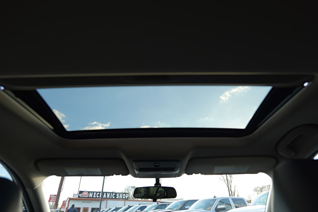 Used Car 2019 Nissan Altima  Sr For Sale Under $20,000 In Baker, Louisiana