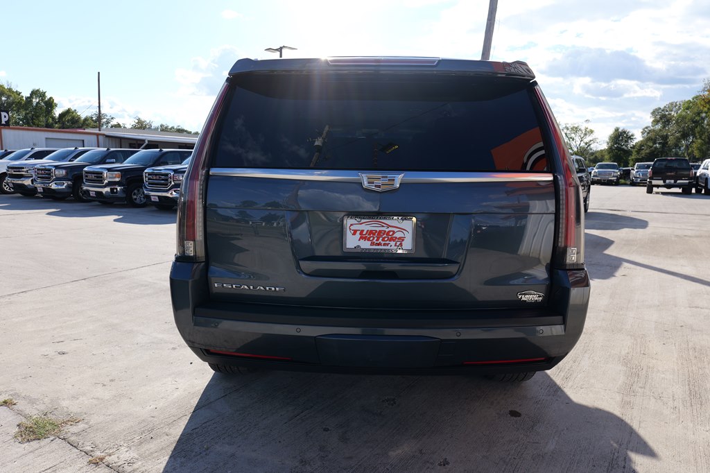 Photo 6 of this CADILLAC ESCALADE