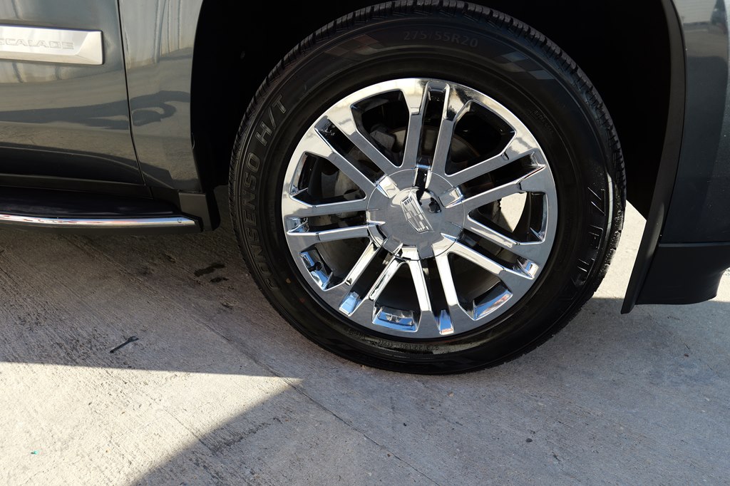 Photo 50 of this CADILLAC ESCALADE