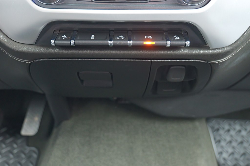 Used Car 2016 Gmc Sierra  1500 Sle For Sale Under $30,000 In Baker, Louisiana