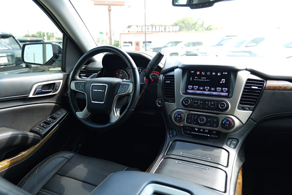 Used Car 2016 Gmc Yukon Xl  Denali For Sale Under $25,000 In Baker, Louisiana