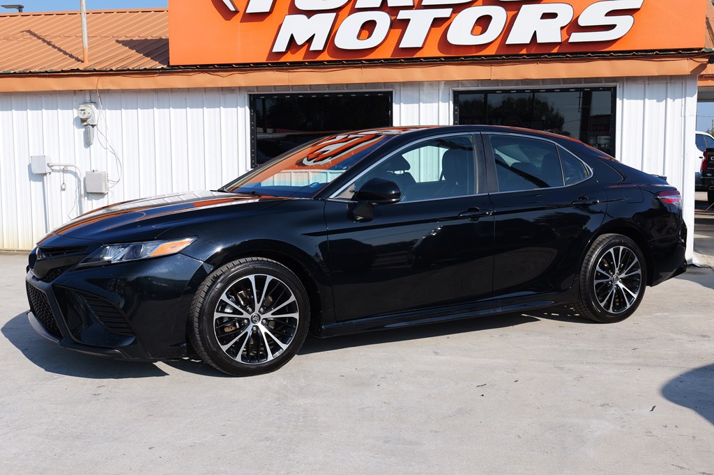Used Car 2020 Toyota Camry  Se For Sale Under $20,000 In Baker, Louisiana