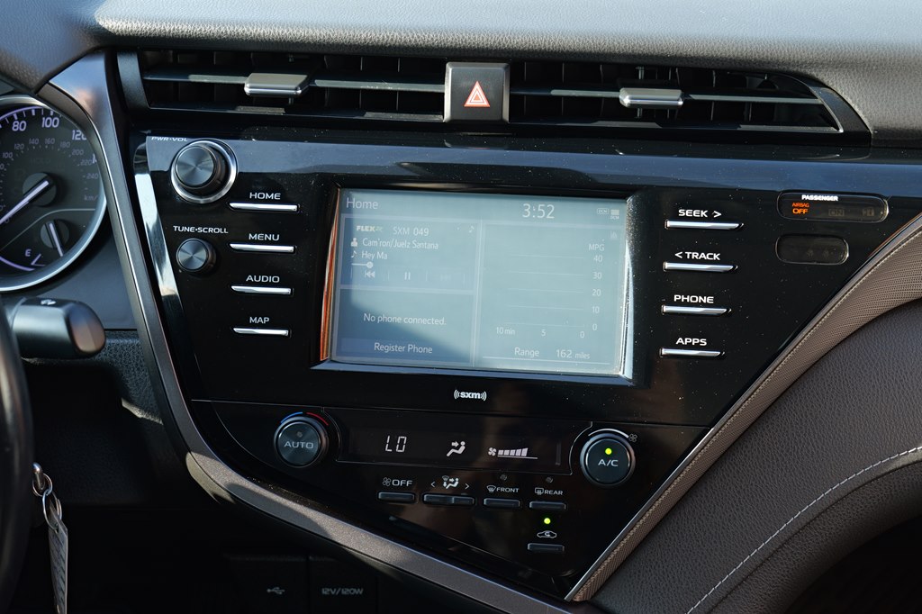 Used Car 2020 Toyota Camry  Se For Sale Under $20,000 In Baker, Louisiana