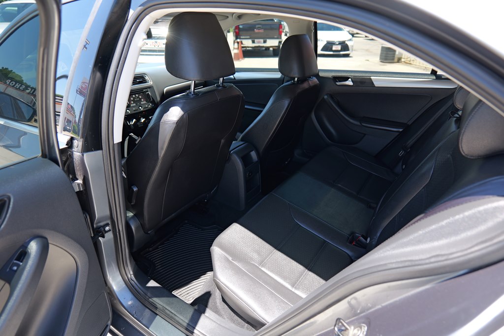 Used Car 2015 Volkswagen Jetta  Se For Sale Under $10,000 In Baker, Louisiana