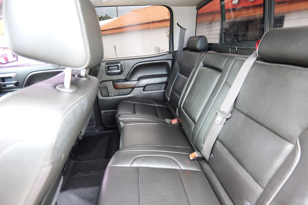Photo 33 of this GMC SIERRA