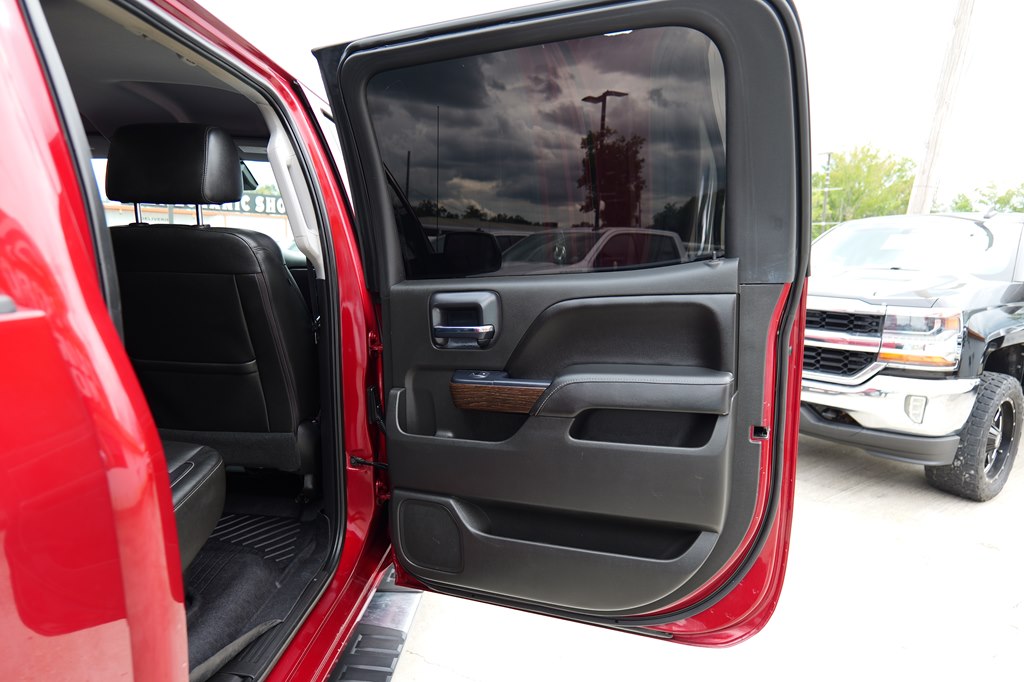 Photo 42 of this GMC SIERRA
