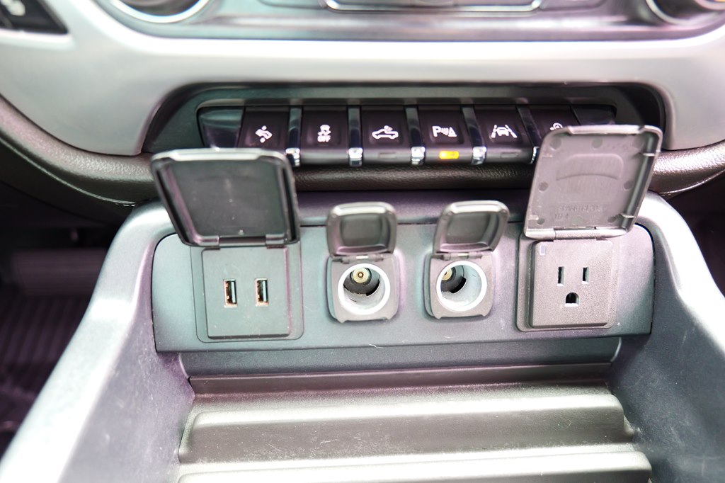 Photo 25 of this GMC SIERRA