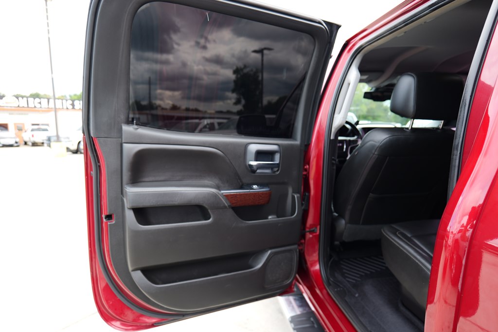 Photo 34 of this GMC SIERRA
