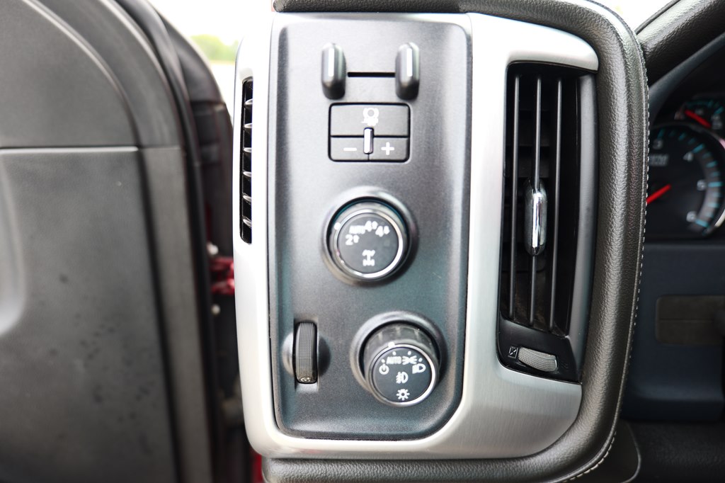 Photo 16 of this GMC SIERRA
