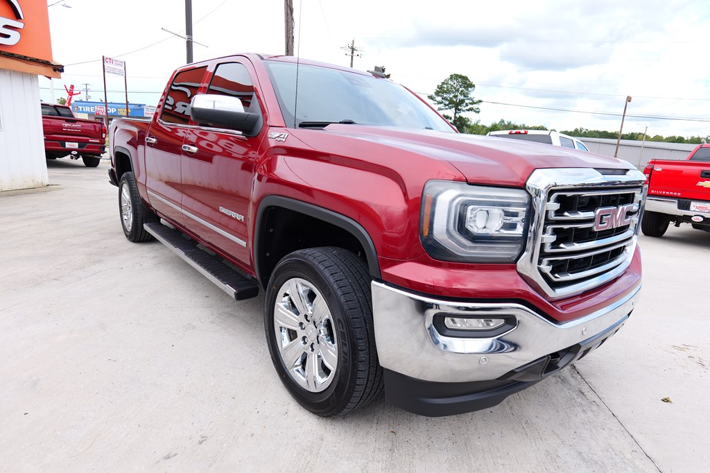 Photo 3 of this GMC SIERRA