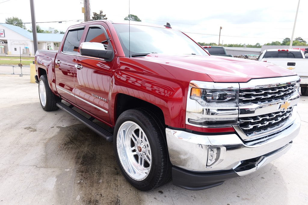 Photo 3 of this CHEVROLET SILVERADO 1500
