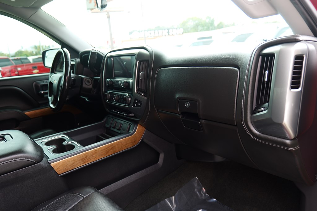 Photo 43 of this CHEVROLET SILVERADO 1500