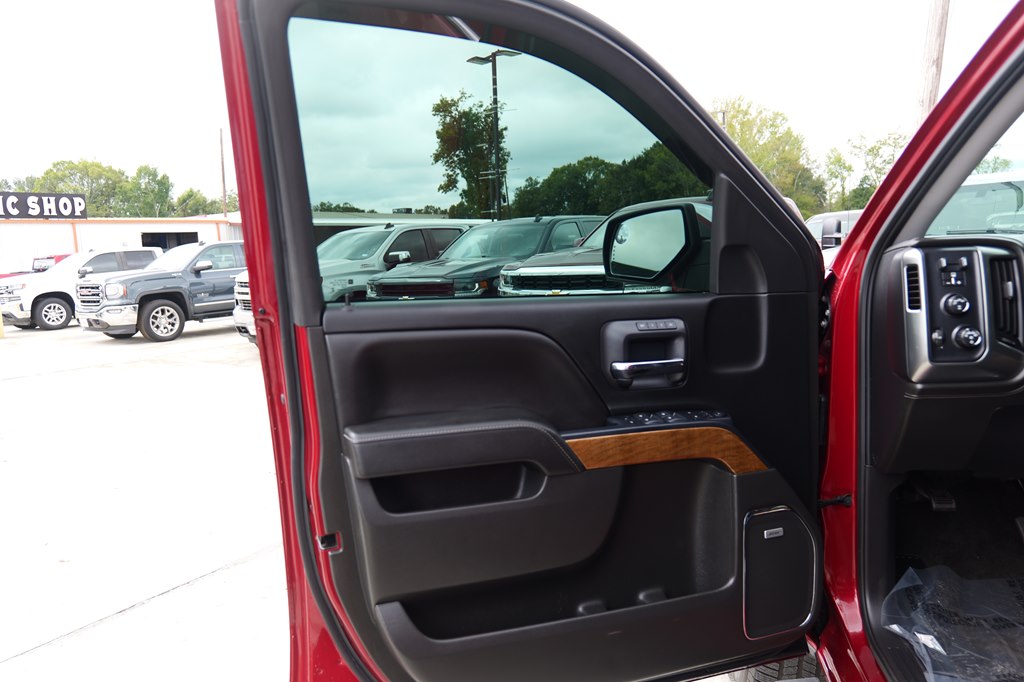 Photo 13 of this CHEVROLET SILVERADO 1500