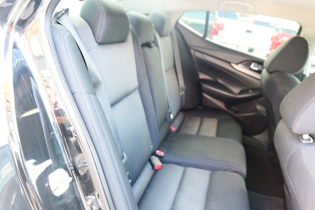 Photo 36 of this NISSAN MAXIMA
