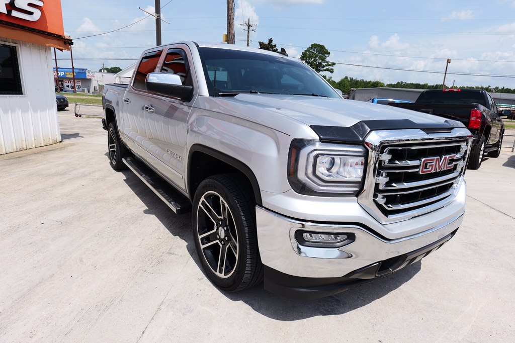 Photo 3 of this GMC SIERRA