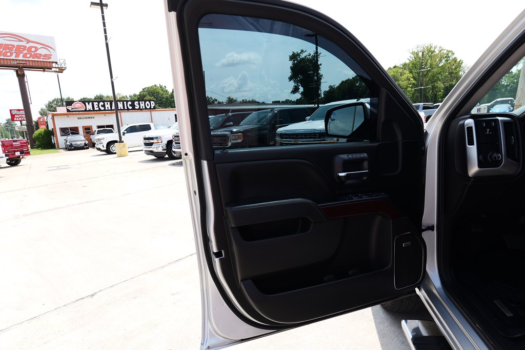 Photo 13 of this GMC SIERRA