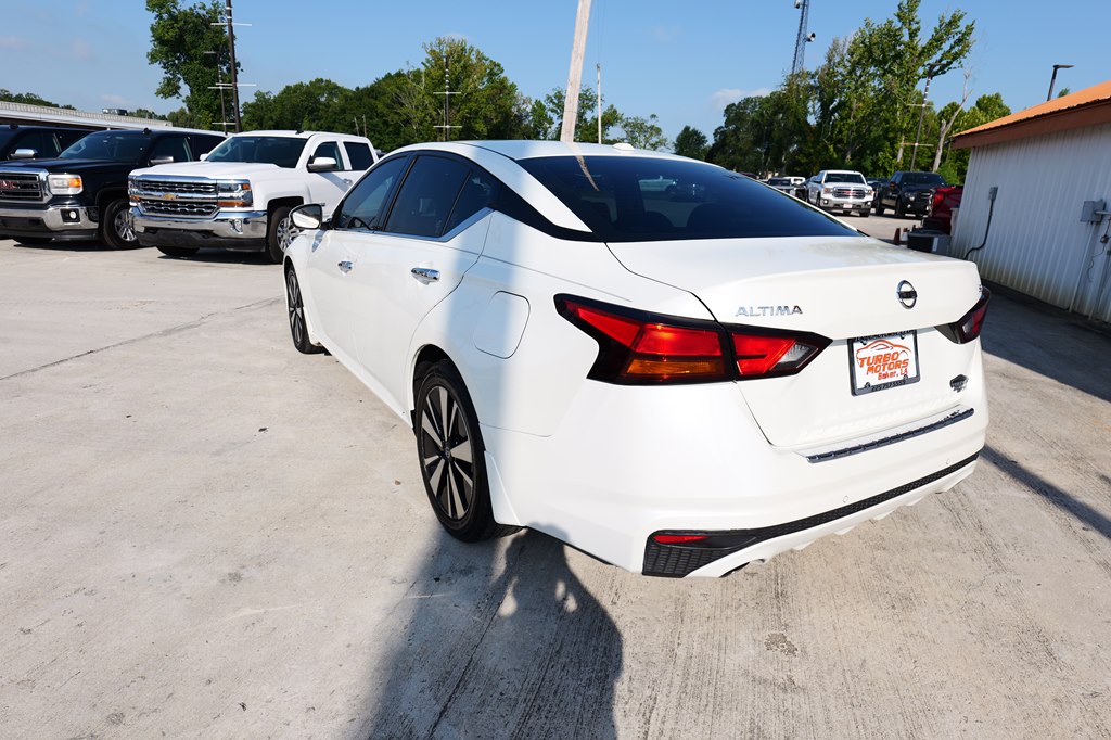 Photo 7 of this NISSAN ALTIMA