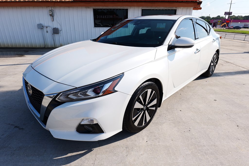 Photo 9 of this NISSAN ALTIMA