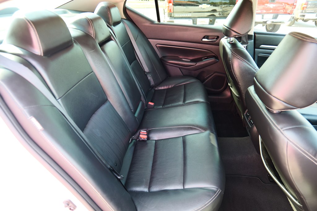 Photo 39 of this NISSAN ALTIMA