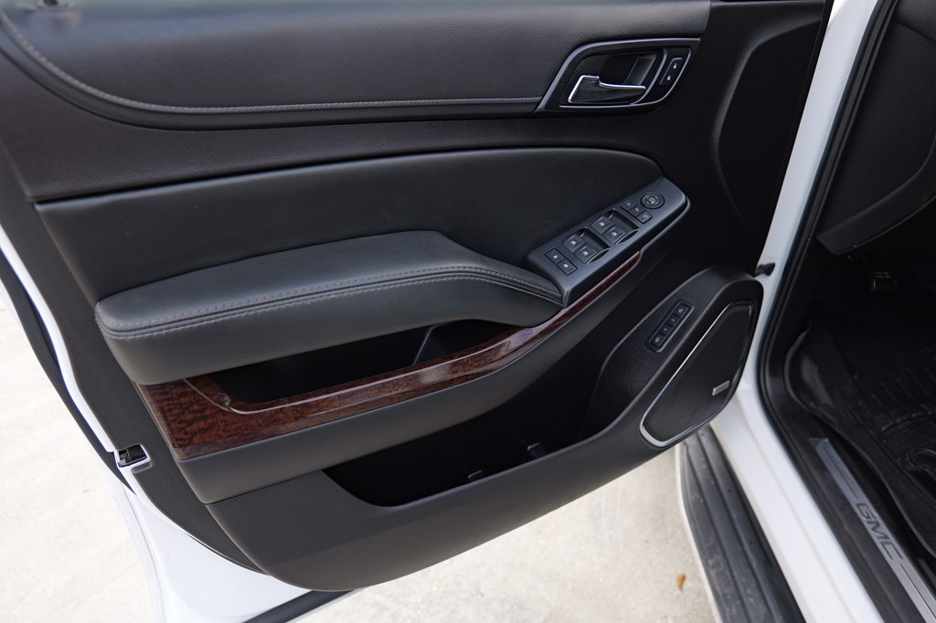 Used Car 2016 Gmc Yukon  Slt For Sale Under $20,000 In Baker, Louisiana