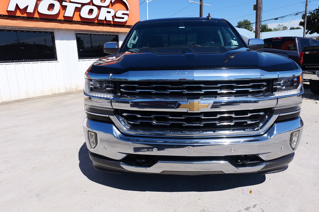 Photo 2 of this CHEVROLET SILVERADO 1500