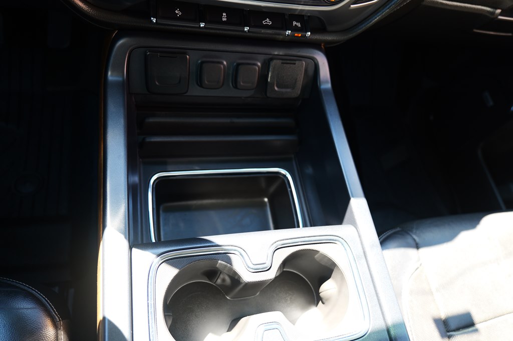Photo 29 of this CHEVROLET SILVERADO 1500