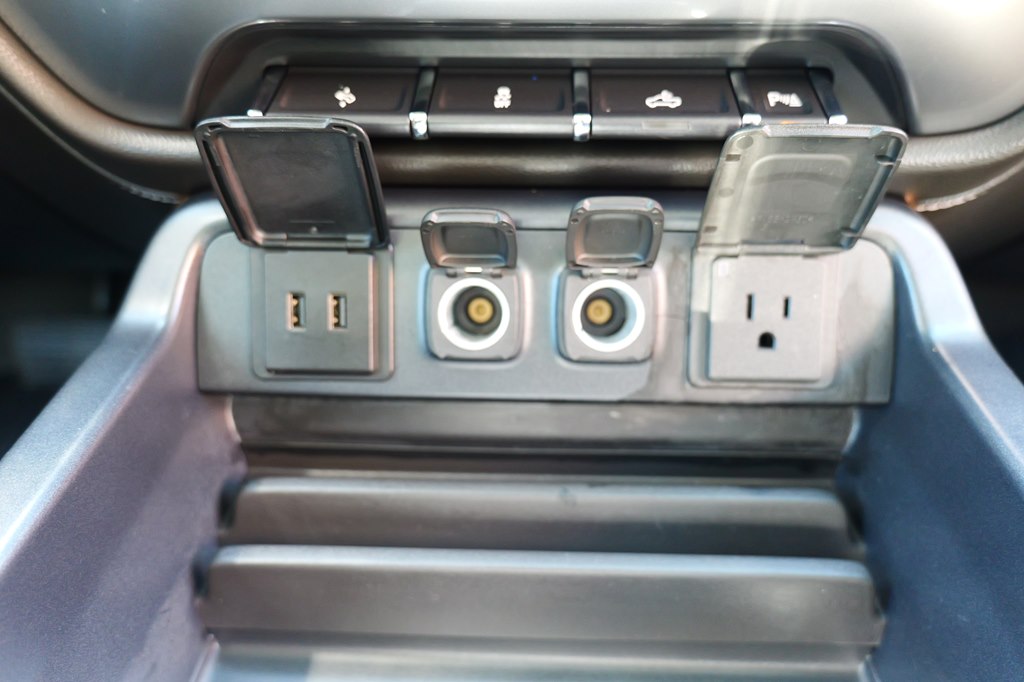 Photo 26 of this CHEVROLET SILVERADO 1500