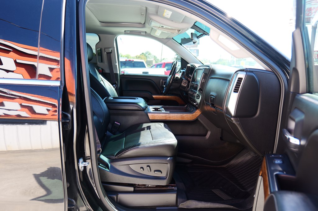 Photo 48 of this CHEVROLET SILVERADO 1500