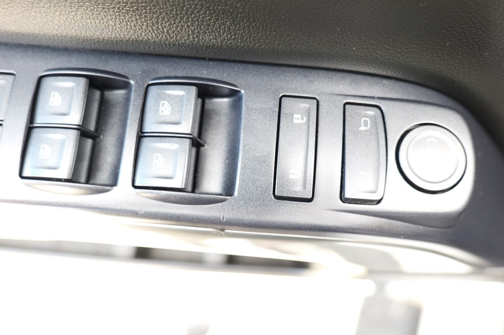 Photo 17 of this CHEVROLET SILVERADO 1500