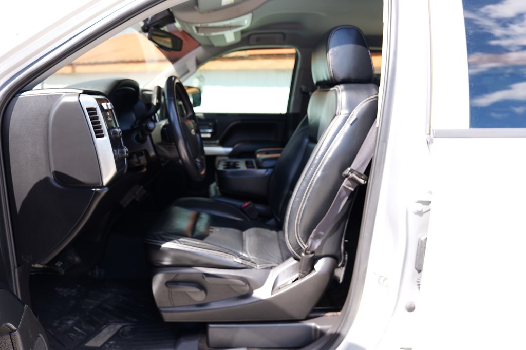 Photo 13 of this CHEVROLET SILVERADO 1500