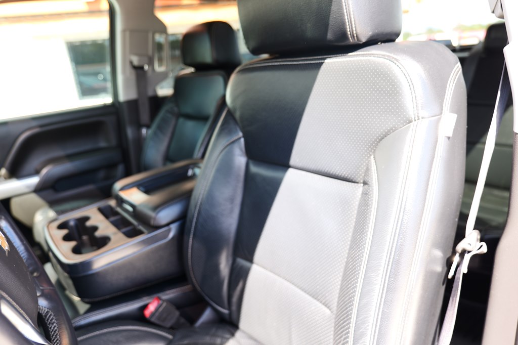 Photo 15 of this CHEVROLET SILVERADO 1500