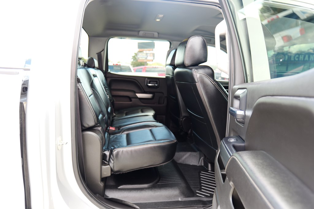 Photo 37 of this CHEVROLET SILVERADO 1500