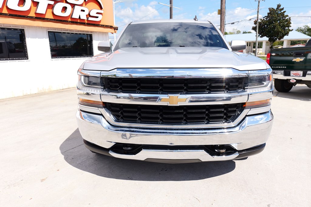 Photo 2 of this CHEVROLET SILVERADO 1500