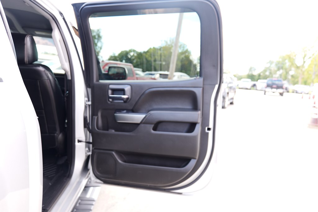 Photo 40 of this CHEVROLET SILVERADO 1500