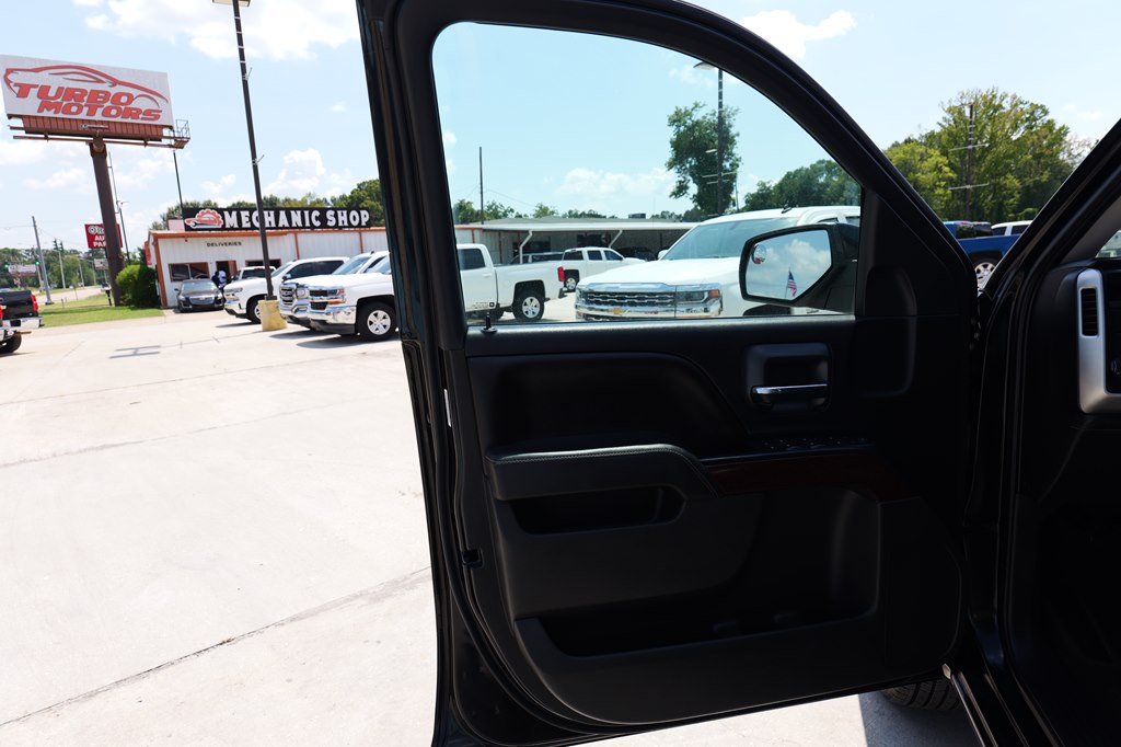 Photo 13 of this GMC SIERRA