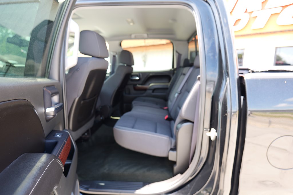 Photo 25 of this GMC SIERRA